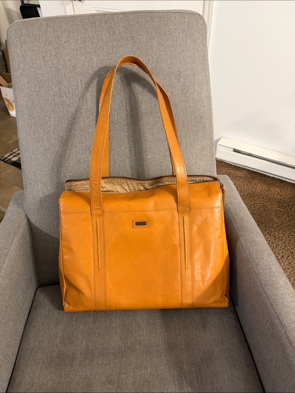 Leather Tote Bag in Warm Tan